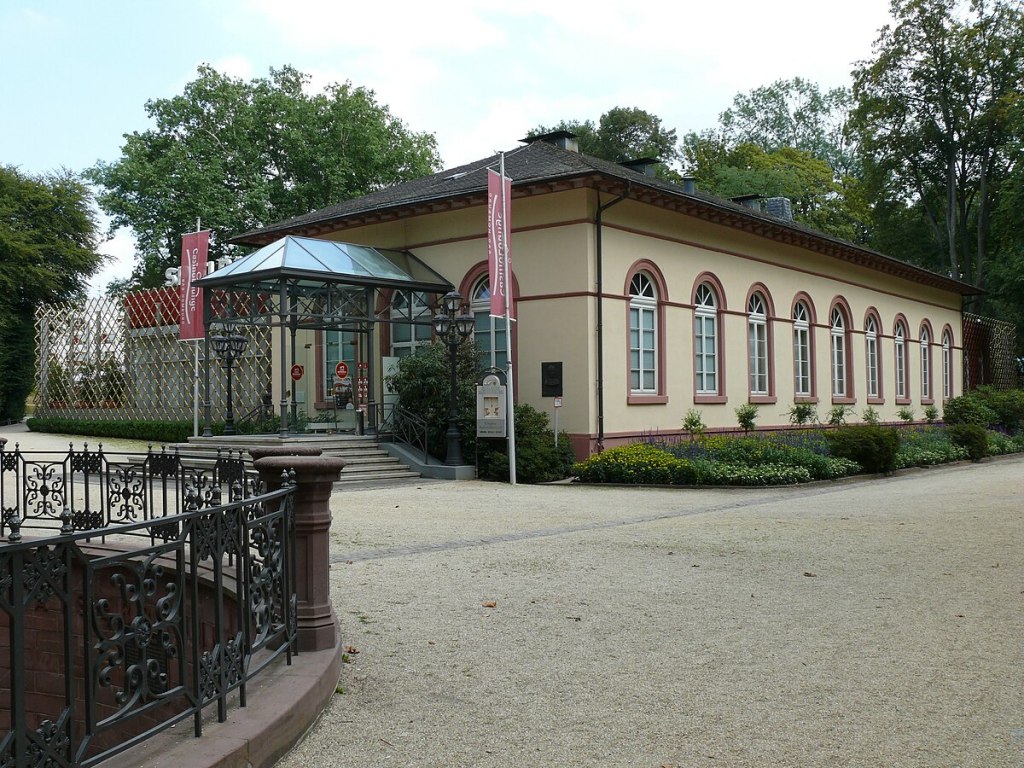 This image has an empty alt attribute; its file name is kurpark-hg-spielbank-005.jpg